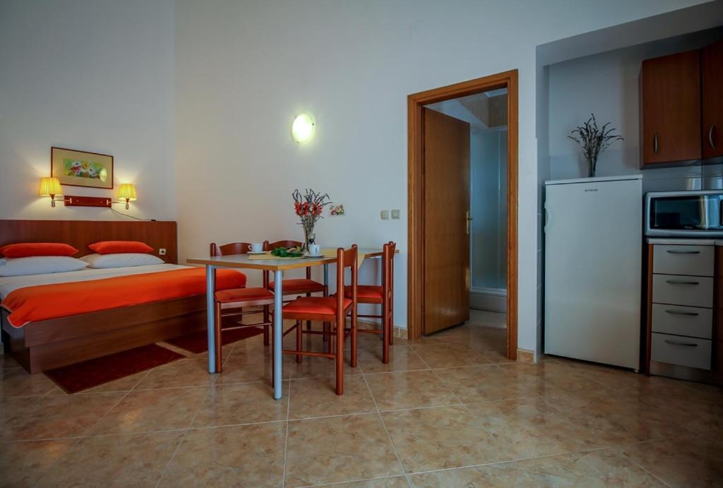 Family Friendly Apartments With A Swimming Pool Nevidjane, Pasman - 18054 Nevidane Exterior photo