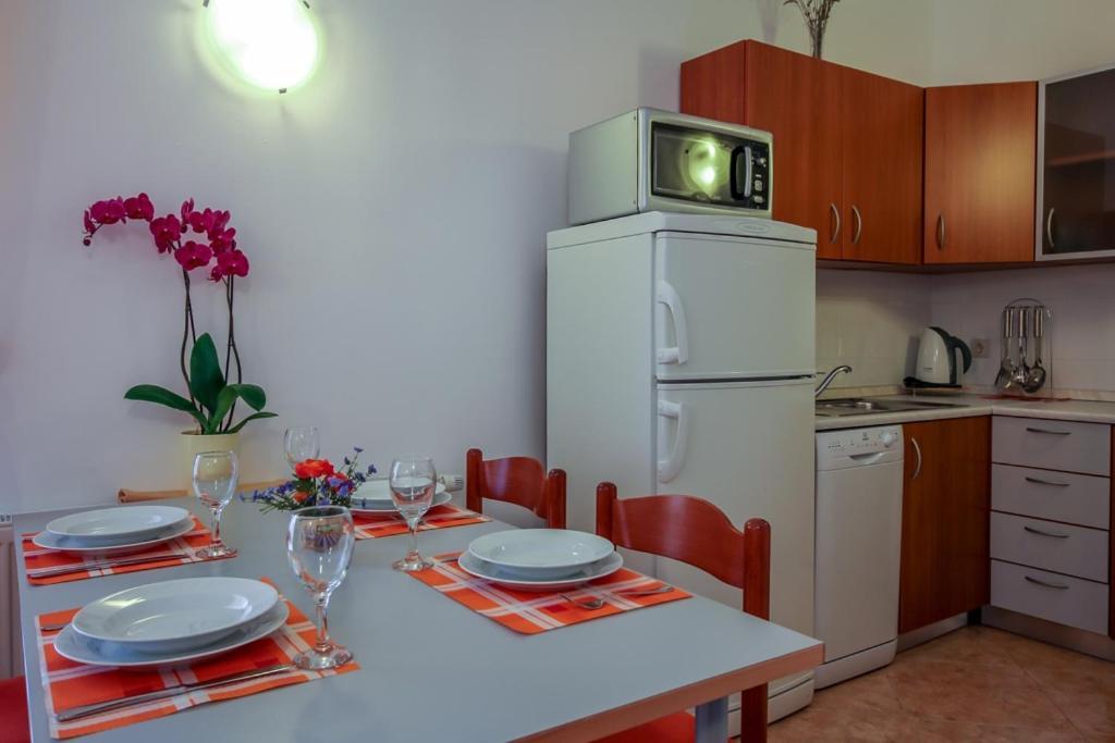 Family Friendly Apartments With A Swimming Pool Nevidjane, Pasman - 18054 Nevidane Exterior photo