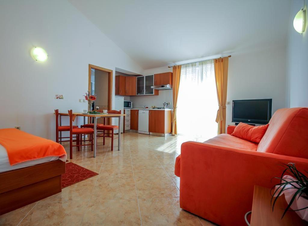 Family Friendly Apartments With A Swimming Pool Nevidjane, Pasman - 18054 Nevidane Exterior photo