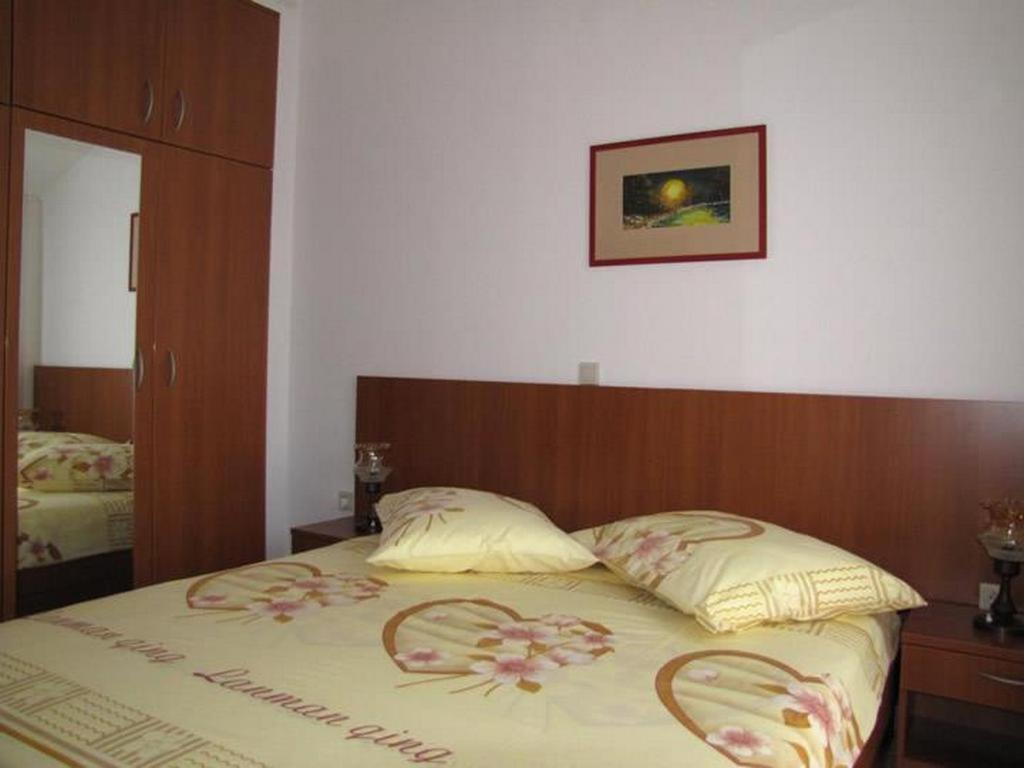 Family Friendly Apartments With A Swimming Pool Nevidjane, Pasman - 18054 Nevidane Exterior photo